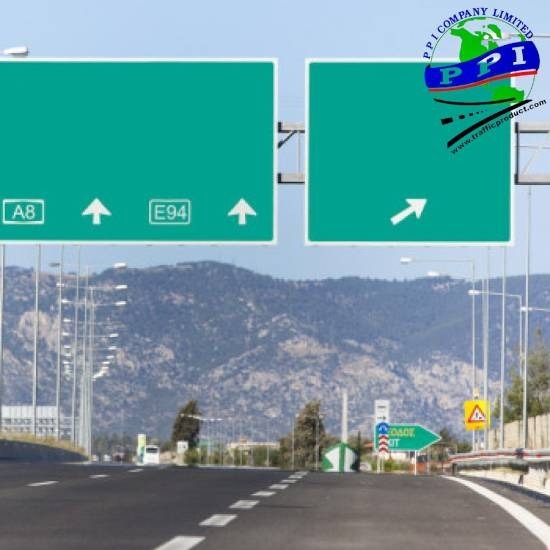 ป้ายจราจร overhanged                   